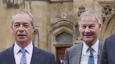 'Farage and Lowe need their heads banged together'