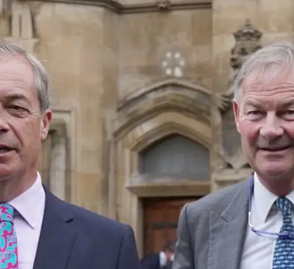 'Farage and Lowe need their heads banged together'