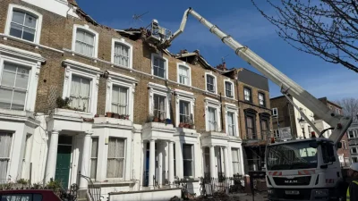 Homes evacuated in Notting Hill building collapse