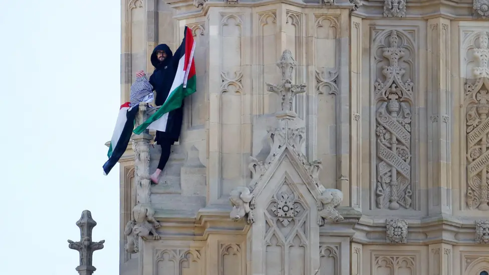 Man denies public nuisance over Big Ben climb