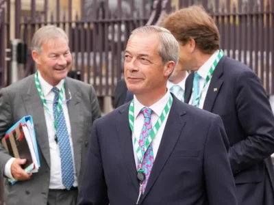 Reform row poses danger for party that wants to win