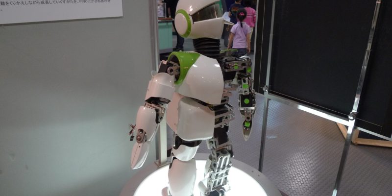 Robot expo opens in Japan